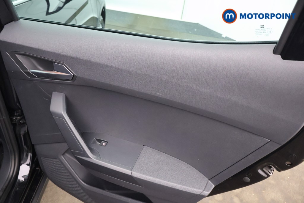 Seat Arona FR Manual Petrol SUV - Stock Number (1633126) - 16th supplementary image