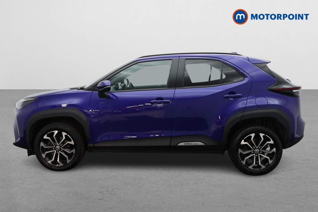Toyota Yaris Cross Design Automatic Petrol-Electric Hybrid Estate - Stock Number (1633306) - Passenger side