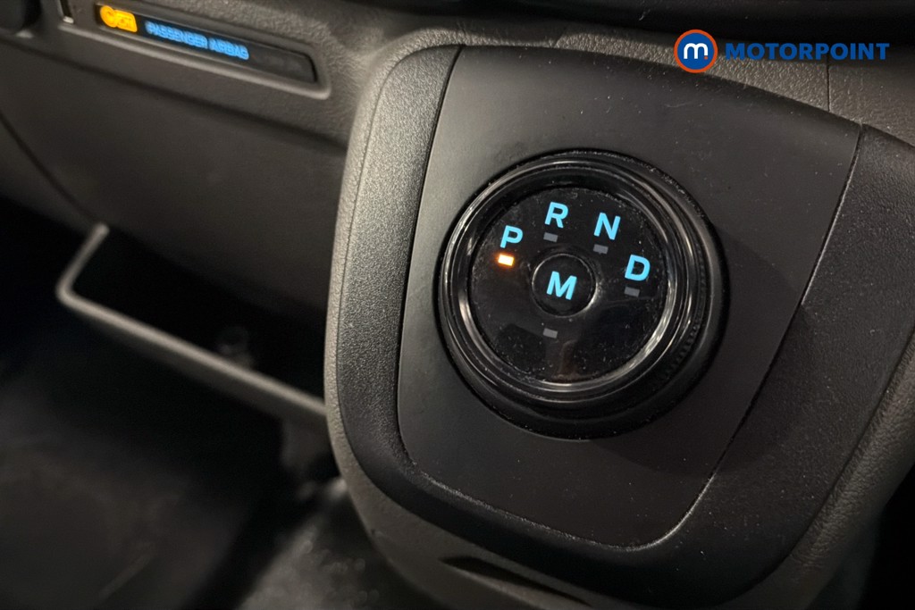 Ford Transit Limited Automatic Diesel Medium Roof Van - Stock Number (1634145) - 15th supplementary image