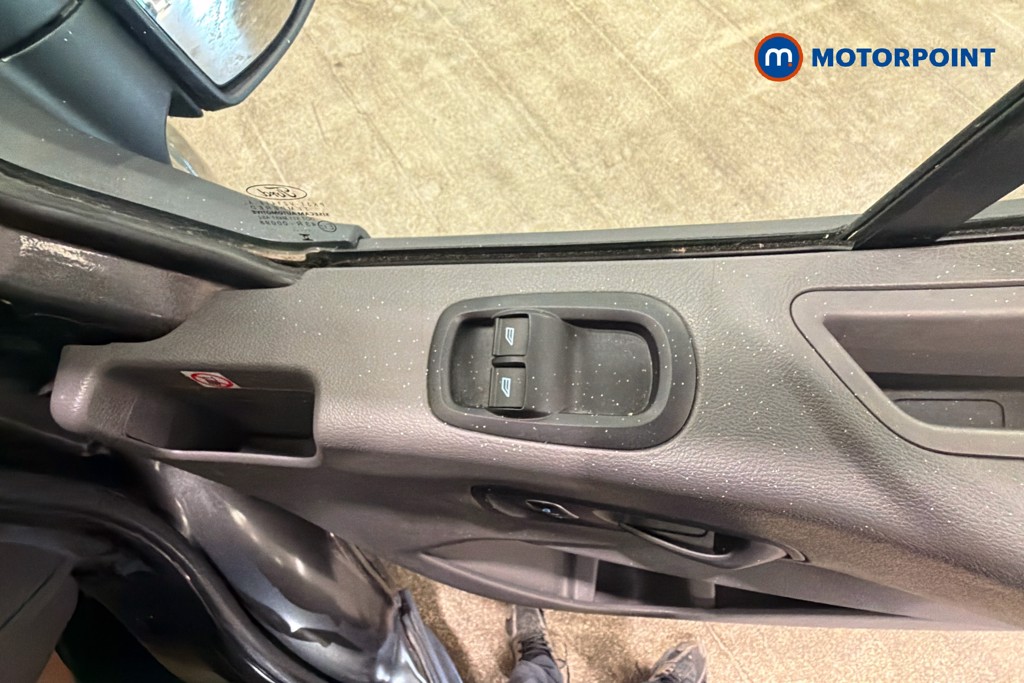 Ford Transit Limited Automatic Diesel Medium Roof Van - Stock Number (1634145) - 20th supplementary image