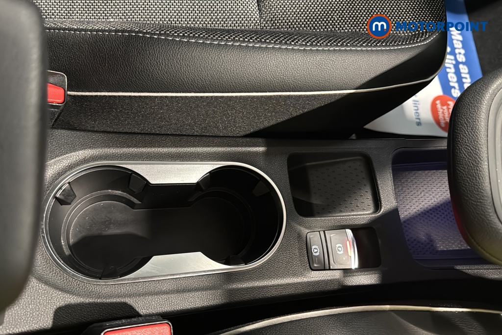 Renault Captur S Edition Automatic Petrol Plug-In Hybrid SUV - Stock Number (1634365) - 16th supplementary image