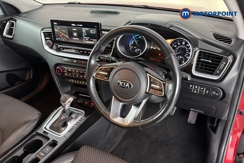 KIA Xceed 3 Automatic Petrol Plug-In Hybrid Hatchback - Stock Number (1637001) - 1st supplementary image