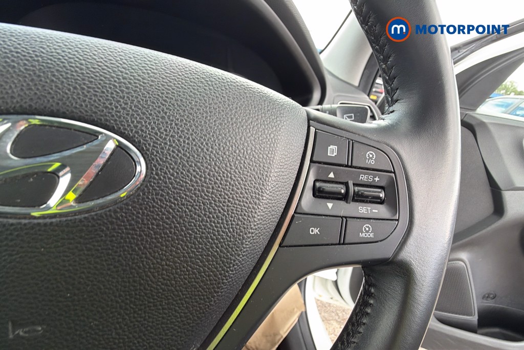 Hyundai I20 SE Manual Petrol Hatchback - Stock Number (1637204) - 4th supplementary image