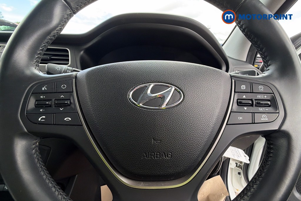 Hyundai I20 SE Manual Petrol Hatchback - Stock Number (1637204) - 5th supplementary image
