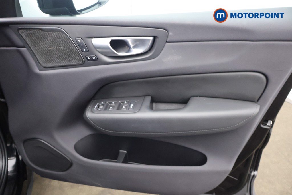 Volvo Xc60 Plus Automatic Petrol Plug-In Hybrid SUV - Stock Number (1637771) - 11th supplementary image