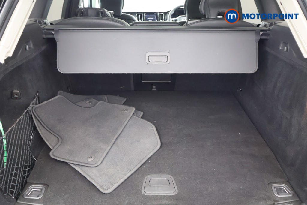 Volvo Xc60 Plus Automatic Petrol Plug-In Hybrid SUV - Stock Number (1637771) - 19th supplementary image