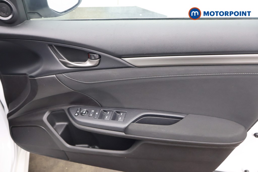 Honda Civic SR Manual Petrol Hatchback - Stock Number (1638837) - 9th supplementary image