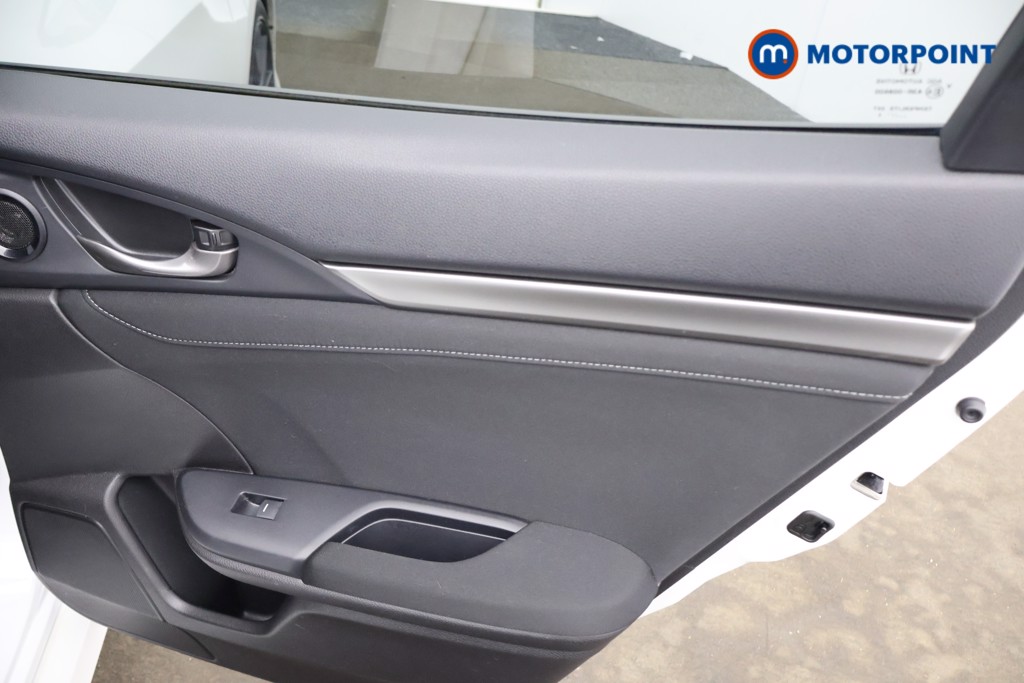 Honda Civic SR Manual Petrol Hatchback - Stock Number (1638837) - 14th supplementary image