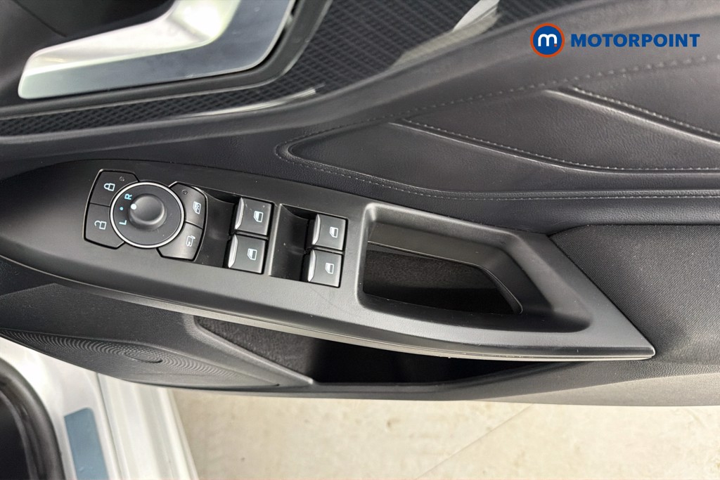Ford Focus St-Line Manual Petrol Hatchback - Stock Number (1639006) - 20th supplementary image