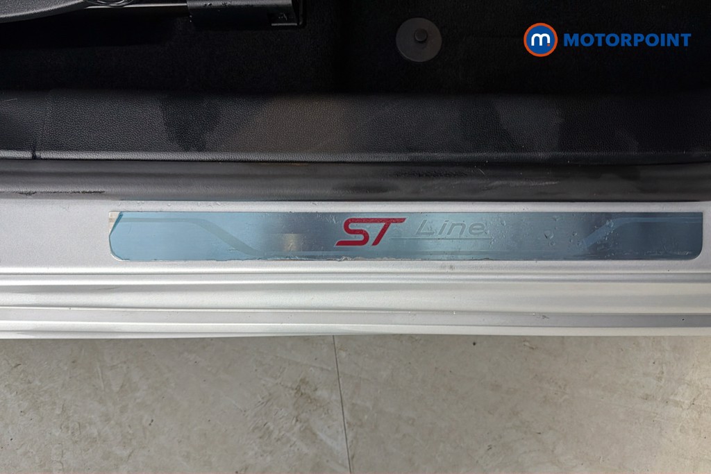 Ford Focus St-Line Manual Petrol Hatchback - Stock Number (1639006) - 27th supplementary image