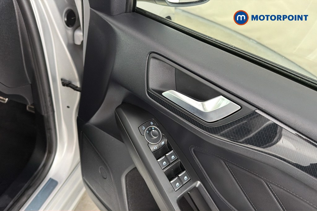 Ford Focus St-Line Manual Petrol Hatchback - Stock Number (1639006) - 42nd supplementary image