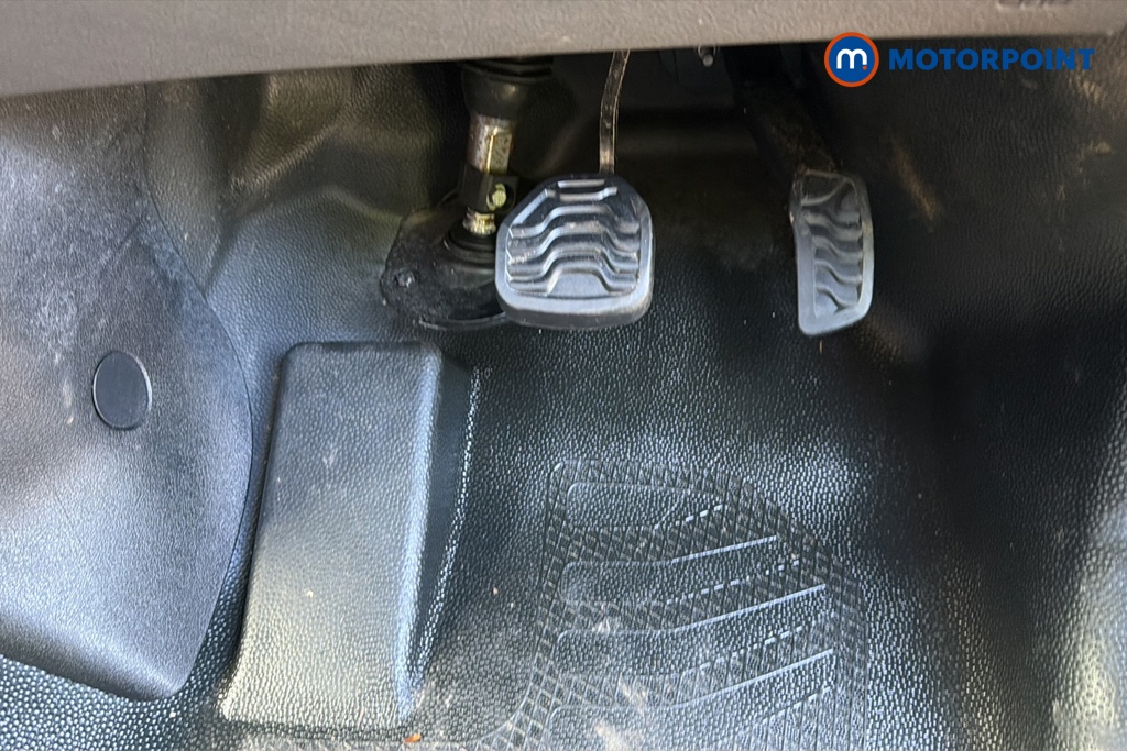 Ford Transit Limited Automatic Diesel Medium Roof Van - Stock Number (1639449) - 24th supplementary image