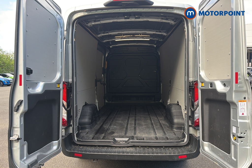 Ford Transit Limited Automatic Diesel Medium Roof Van - Stock Number (1639449) - 30th supplementary image