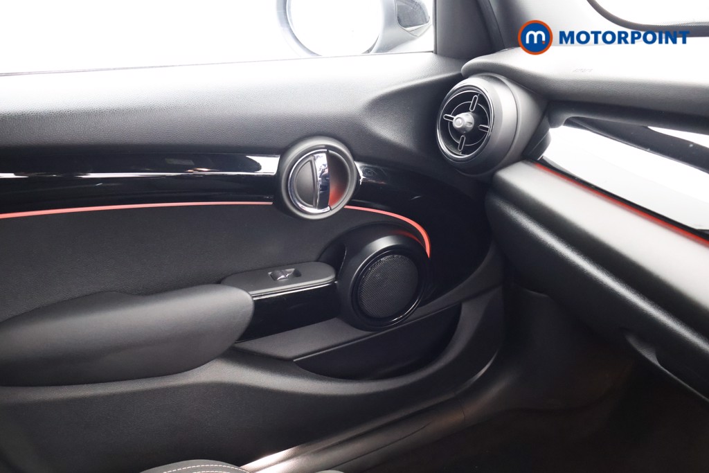 Mini Hatchback Cooper Sport Manual Petrol Hatchback - Stock Number (1639517) - 10th supplementary image