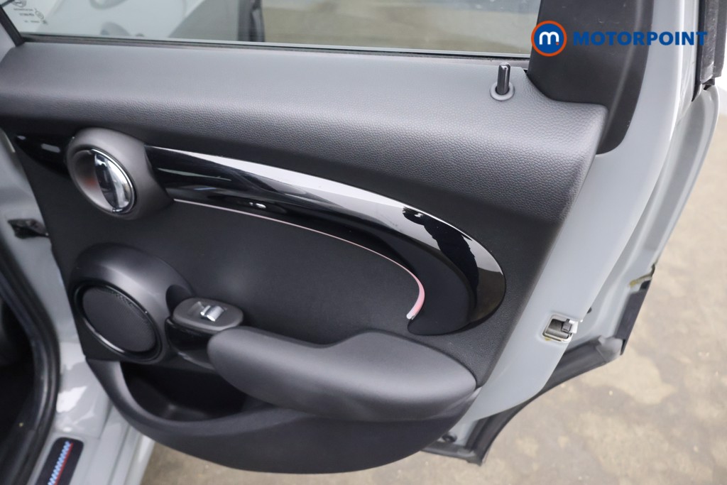 Mini Hatchback Cooper Sport Manual Petrol Hatchback - Stock Number (1639517) - 15th supplementary image