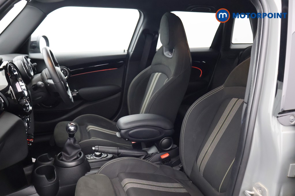 Mini Hatchback Cooper Sport Manual Petrol Hatchback - Stock Number (1639517) - 17th supplementary image