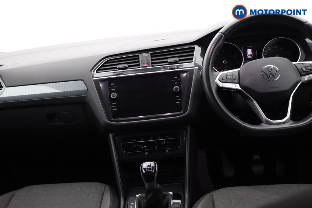 Volkswagen Tiguan Life Manual Petrol SUV - Stock Number (1640135) - 8th supplementary image
