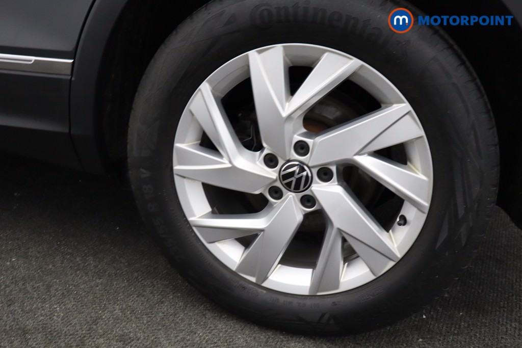 Volkswagen Tiguan Life Manual Petrol SUV - Stock Number (1640135) - 34th supplementary image