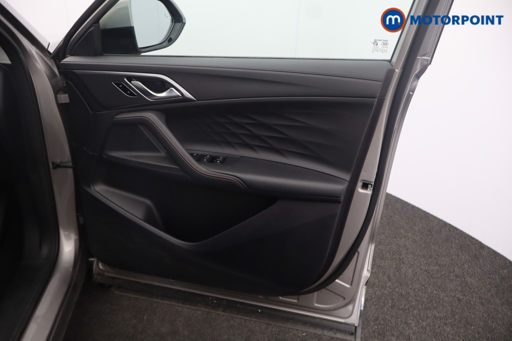 Mg Motor Uk HS Trophy Automatic Petrol-Electric Hybrid SUV - Stock Number (1640706) - 14th supplementary image