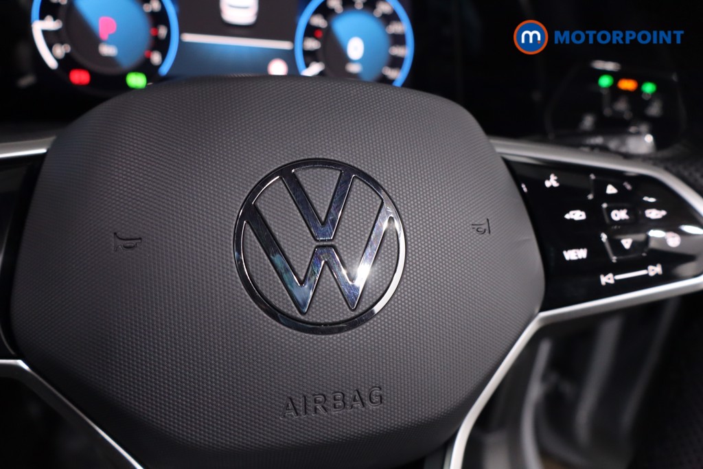 Volkswagen Golf R-Line Automatic Petrol Hatchback - Stock Number (1640960) - 13th supplementary image