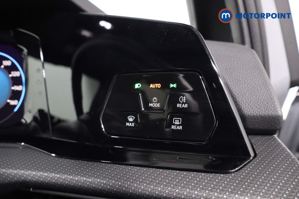Volkswagen Golf R-Line Automatic Petrol Hatchback - Stock Number (1640960) - 18th supplementary image