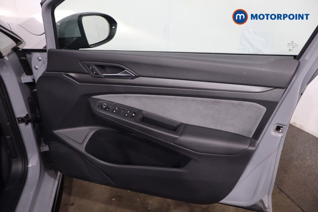 Volkswagen Golf R-Line Automatic Petrol Hatchback - Stock Number (1640960) - 22nd supplementary image