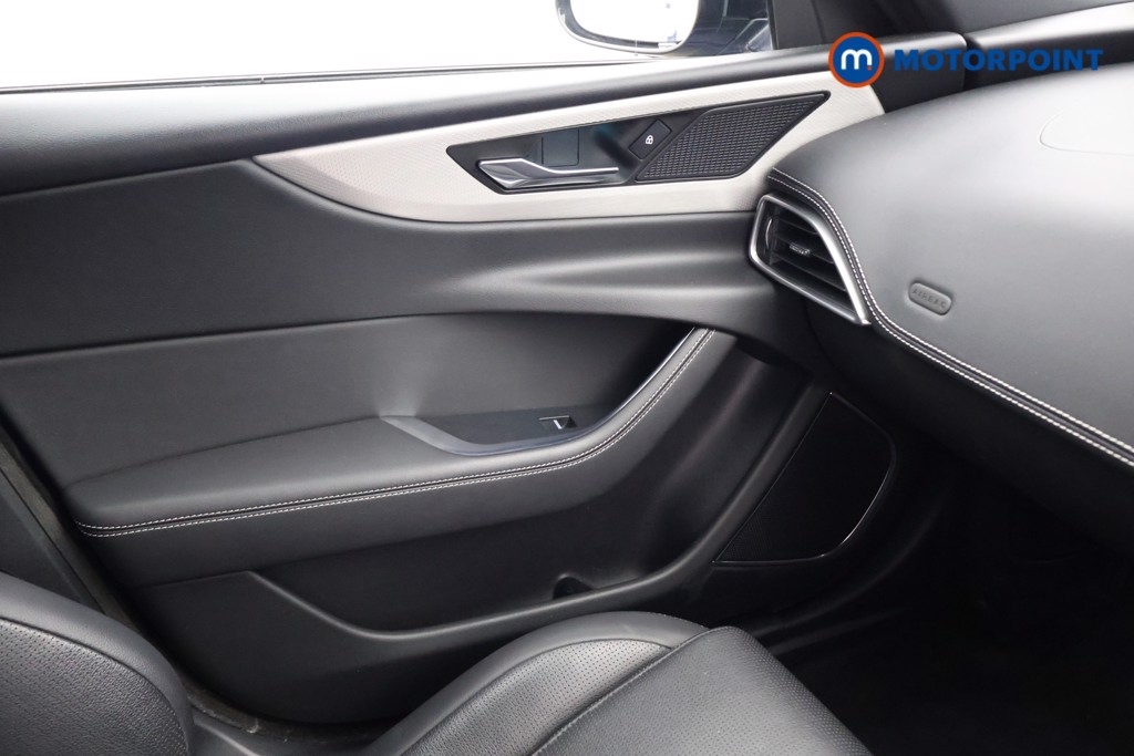 Jaguar XE R-Dynamic Black Automatic Diesel Saloon - Stock Number (1641009) - 10th supplementary image