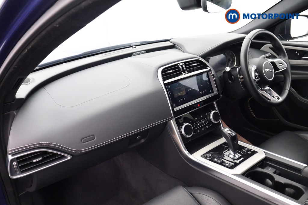 Jaguar XE R-Dynamic Black Automatic Diesel Saloon - Stock Number (1641009) - 17th supplementary image