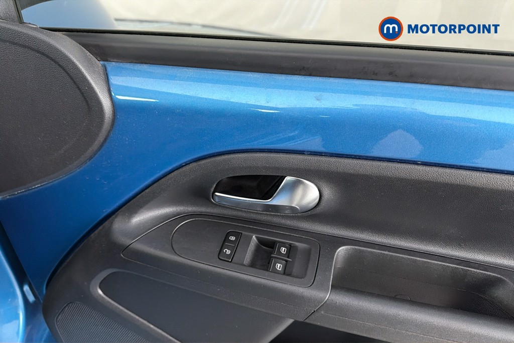 Volkswagen UP Move Up Manual Petrol Hatchback - Stock Number (1641047) - 42nd supplementary image