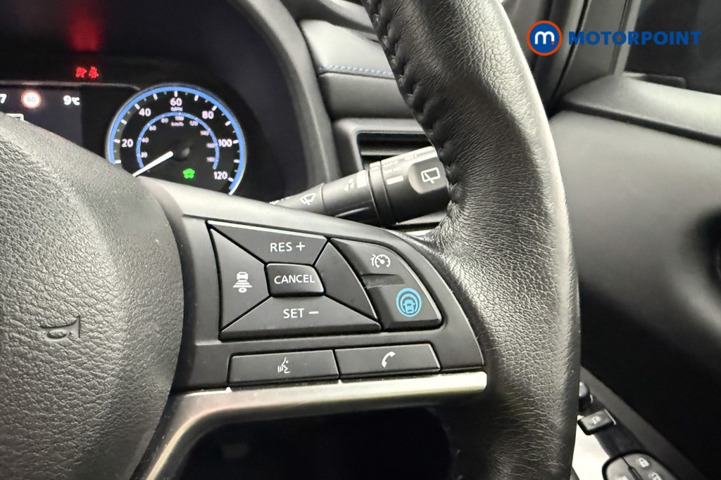 Nissan Leaf Tekna Automatic Electric Hatchback - Stock Number (1641217) - 8th supplementary image