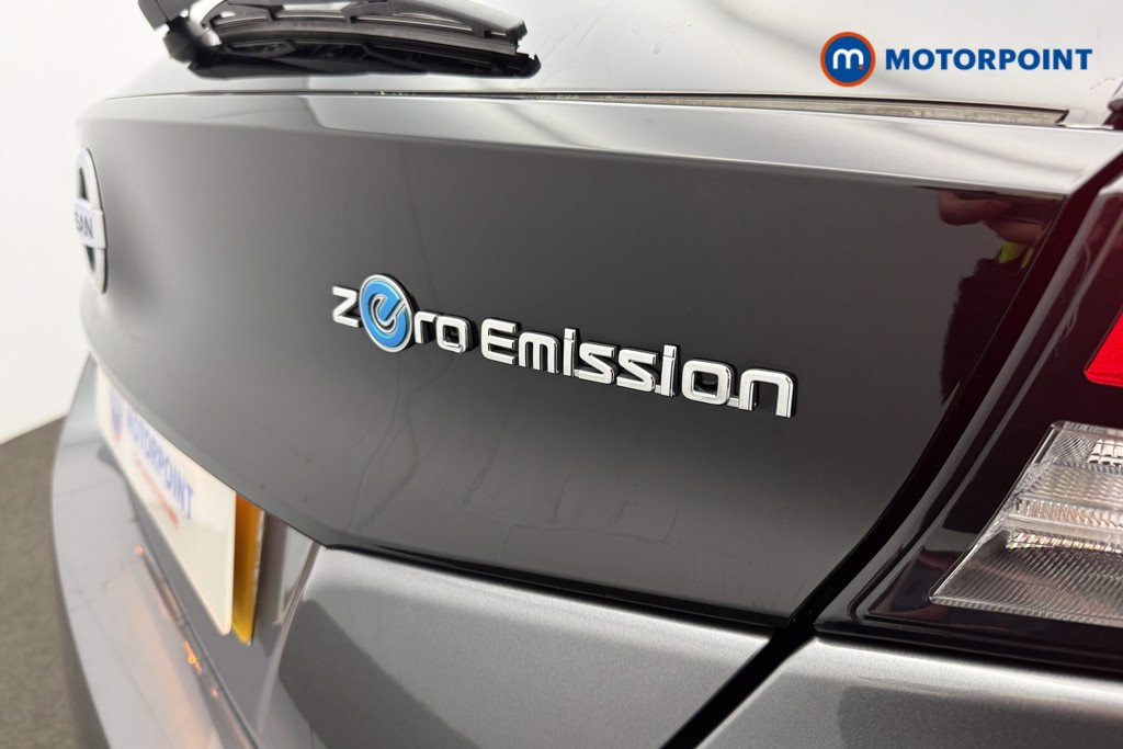 Nissan Leaf Tekna Automatic Electric Hatchback - Stock Number (1641217) - 18th supplementary image