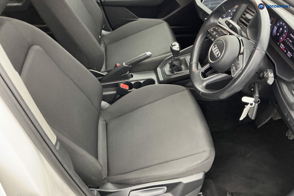 Audi A1 Technik Manual Petrol Hatchback - Stock Number (1641416) - 5th supplementary image