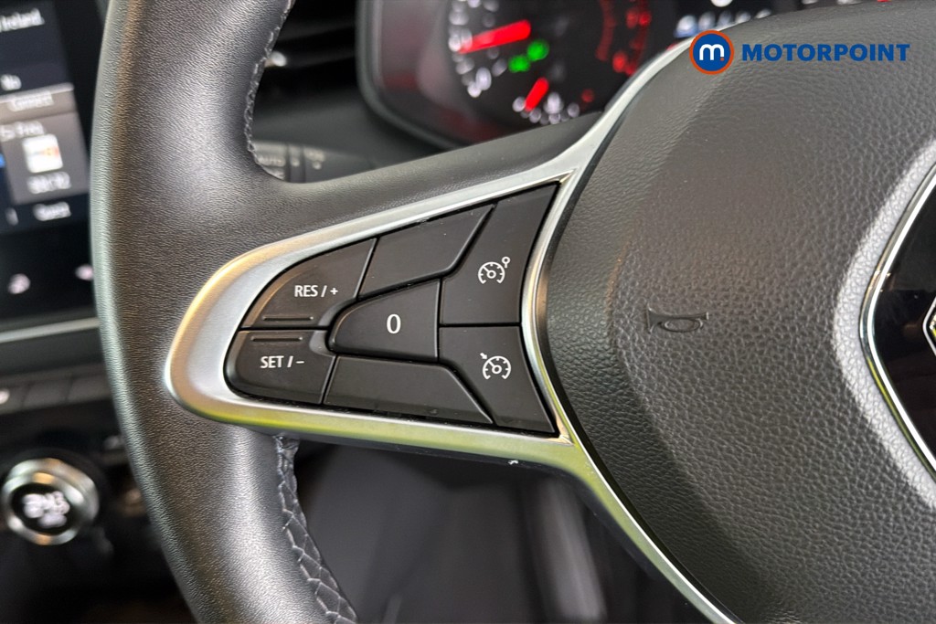 Renault Clio Iconic Edition Manual Petrol Hatchback - Stock Number (1641618) - 3rd supplementary image