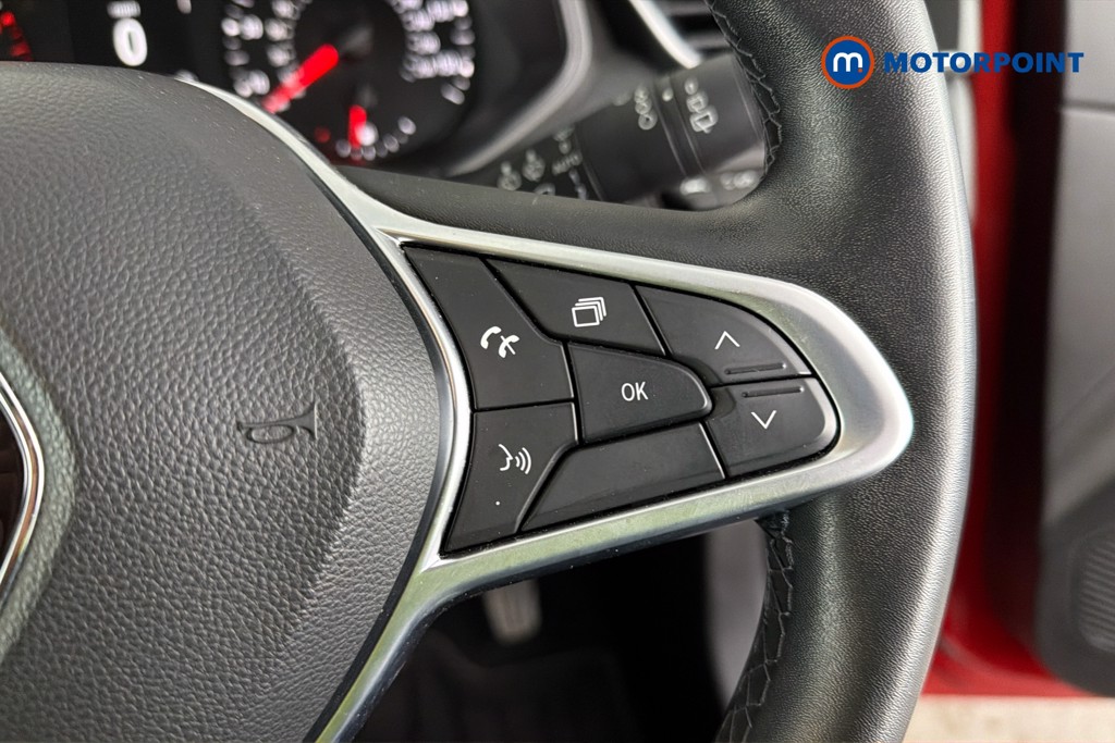 Renault Clio Iconic Edition Manual Petrol Hatchback - Stock Number (1641618) - 4th supplementary image