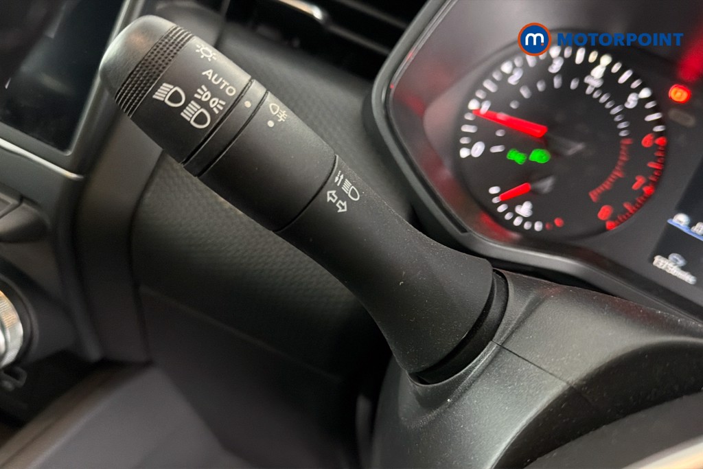 Renault Clio Iconic Edition Manual Petrol Hatchback - Stock Number (1641618) - 6th supplementary image
