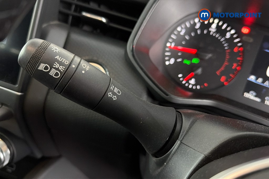 Renault Clio Iconic Edition Manual Petrol Hatchback - Stock Number (1641618) - 18th supplementary image