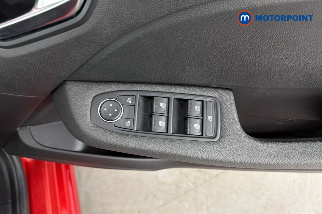 Renault Clio Iconic Edition Manual Petrol Hatchback - Stock Number (1641618) - 20th supplementary image