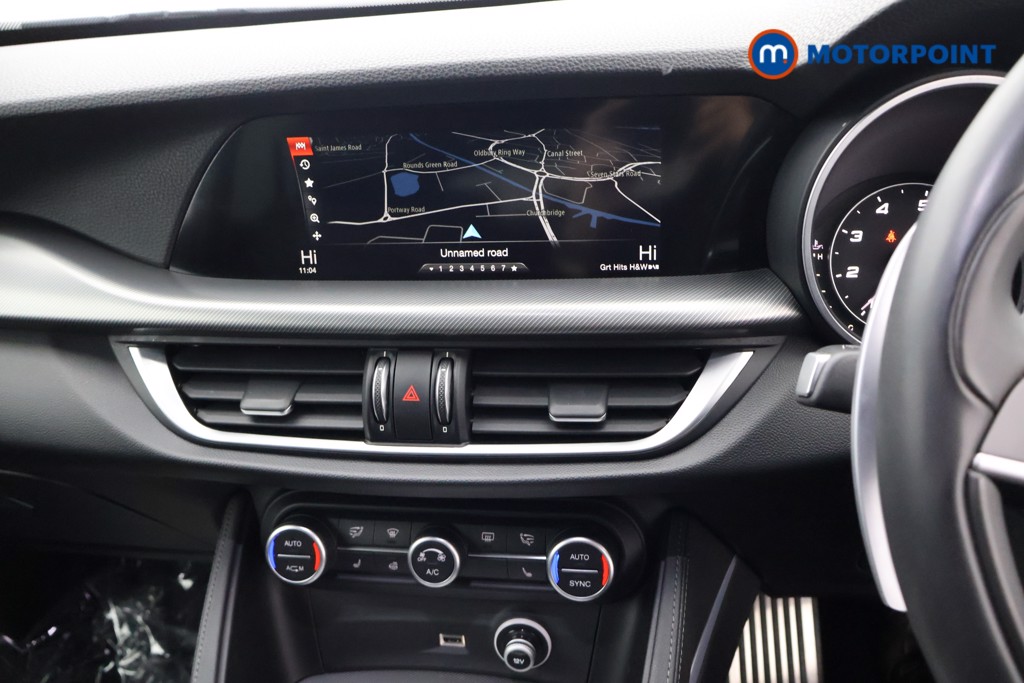 Alfa Romeo Stelvio Milano Automatic Petrol SUV - Stock Number (1641628) - 7th supplementary image