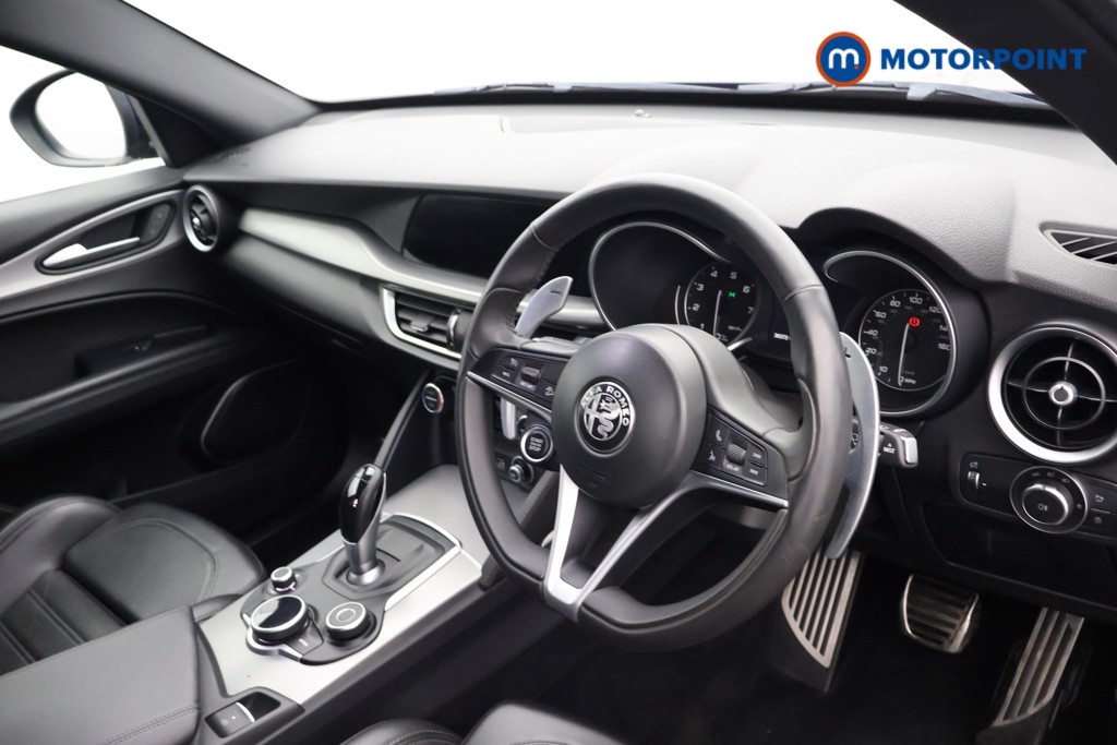 Alfa Romeo Stelvio Milano Automatic Petrol SUV - Stock Number (1641628) - 12th supplementary image