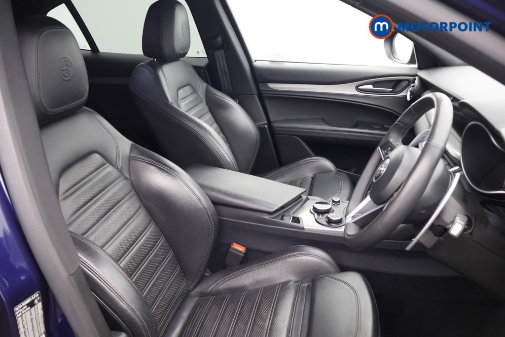 Alfa Romeo Stelvio Milano Automatic Petrol SUV - Stock Number (1641628) - 13th supplementary image