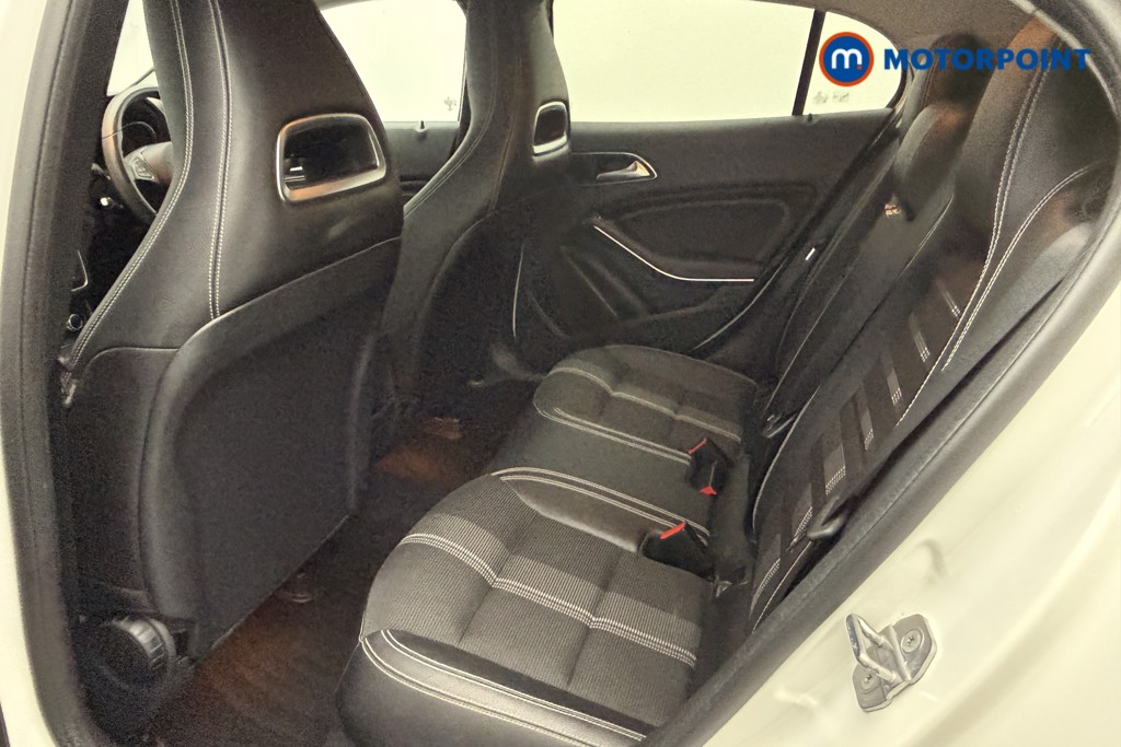 Mercedes-Benz GLA Urban Edition Automatic Petrol SUV - Stock Number (1642538) - 4th supplementary image