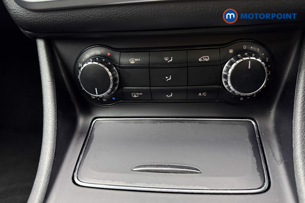 Mercedes-Benz GLA Urban Edition Automatic Petrol SUV - Stock Number (1642538) - 13th supplementary image
