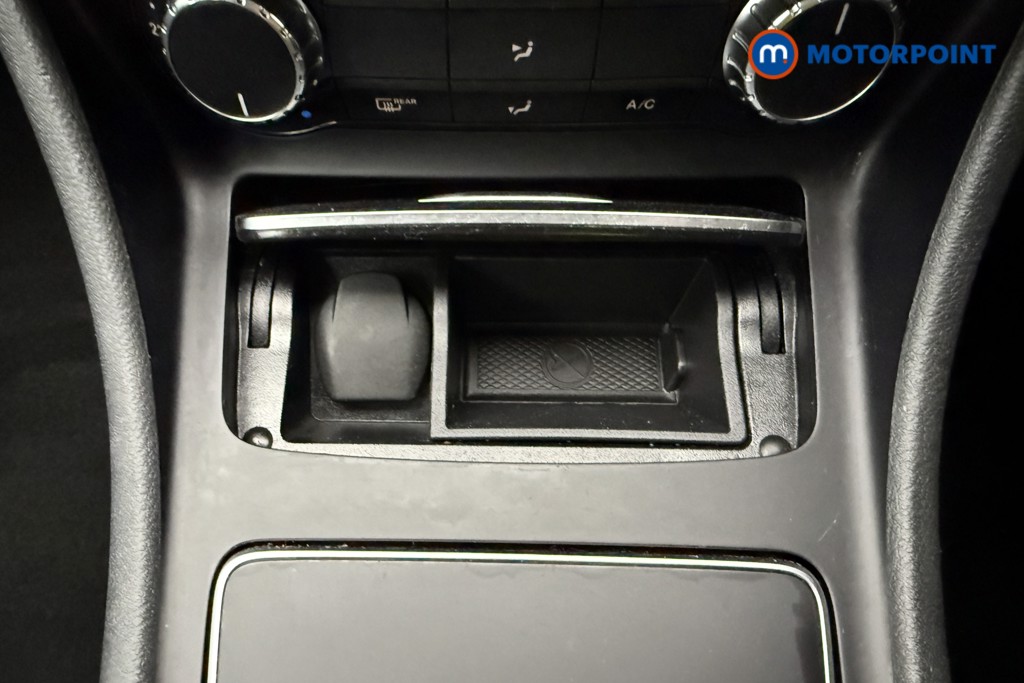 Mercedes-Benz GLA Urban Edition Automatic Petrol SUV - Stock Number (1642538) - 14th supplementary image