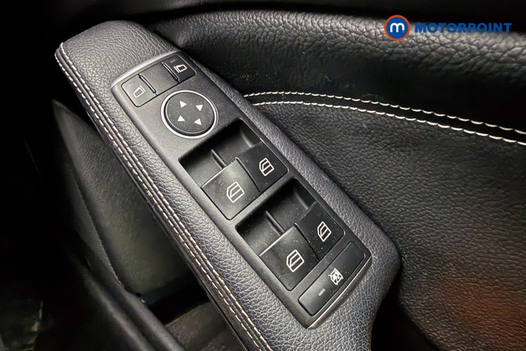Mercedes-Benz GLA Urban Edition Automatic Petrol SUV - Stock Number (1642538) - 16th supplementary image