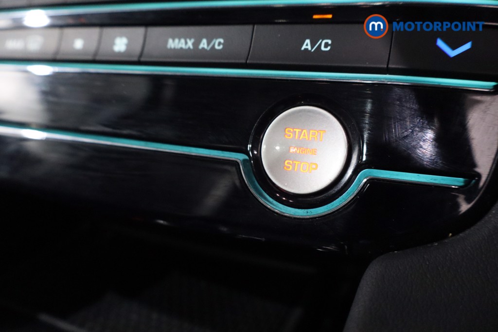 Jaguar F-Pace Chequered Flag Automatic Diesel SUV - Stock Number (1642697) - 19th supplementary image