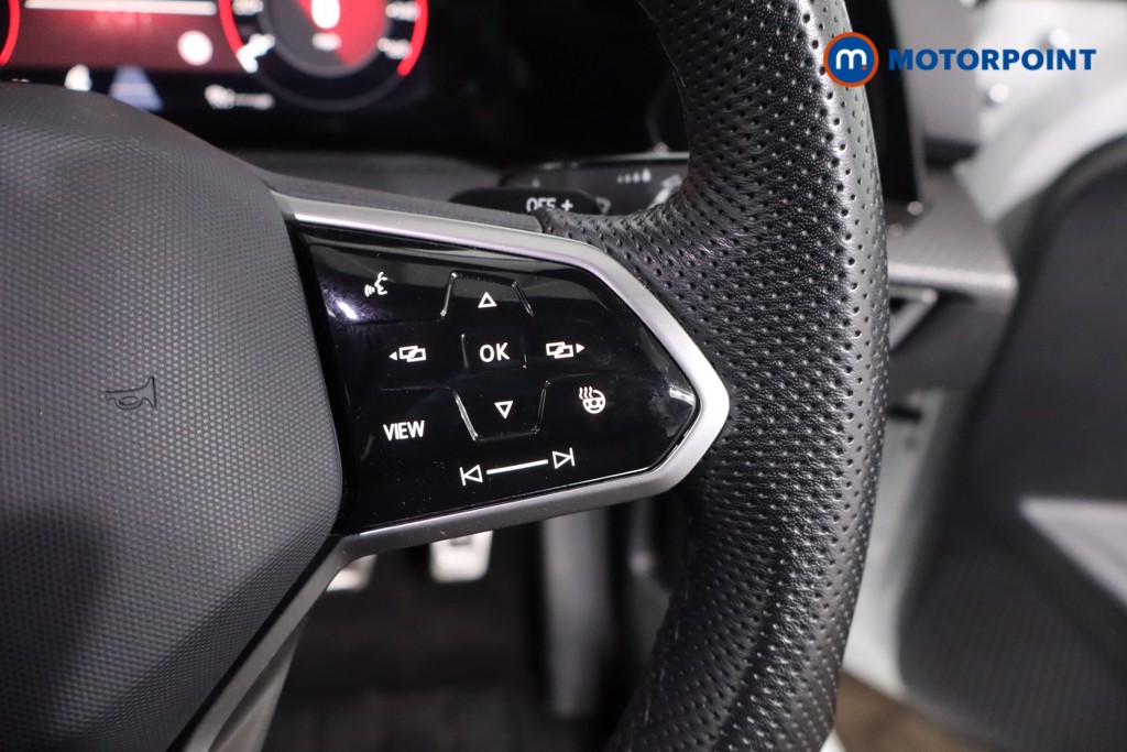 Volkswagen Golf R-Line Automatic Petrol Hatchback - Stock Number (1642754) - 8th supplementary image