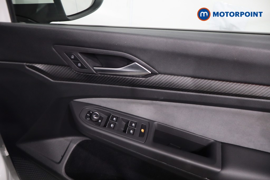 Volkswagen Golf R-Line Automatic Petrol Hatchback - Stock Number (1642754) - 24th supplementary image