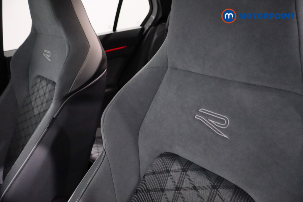 Volkswagen Golf R-Line Automatic Petrol Hatchback - Stock Number (1642754) - 25th supplementary image