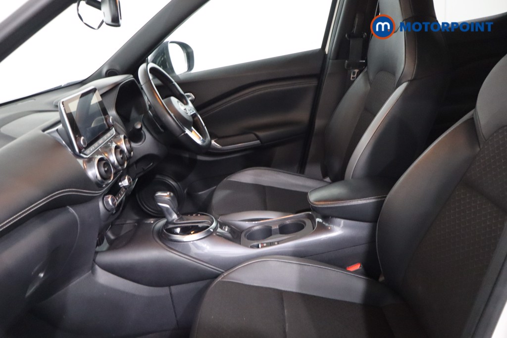 Nissan Juke N-Connecta Automatic Petrol SUV - Stock Number (1642801) - 4th supplementary image
