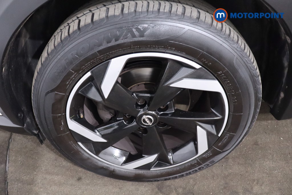 Nissan Juke N-Connecta Automatic Petrol SUV - Stock Number (1642801) - 11th supplementary image